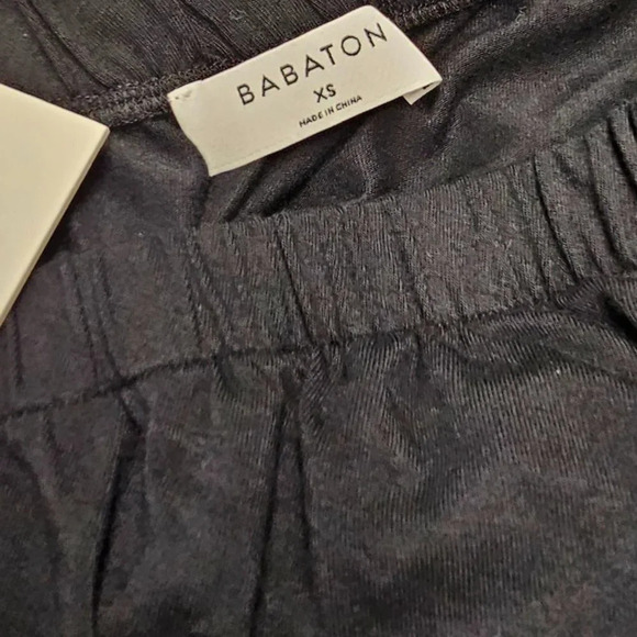 Aritzia Babaton Wilmer One Shoulder Cinch Neck Flowy Arm Black Size XS NWT - Picture 7 of 8